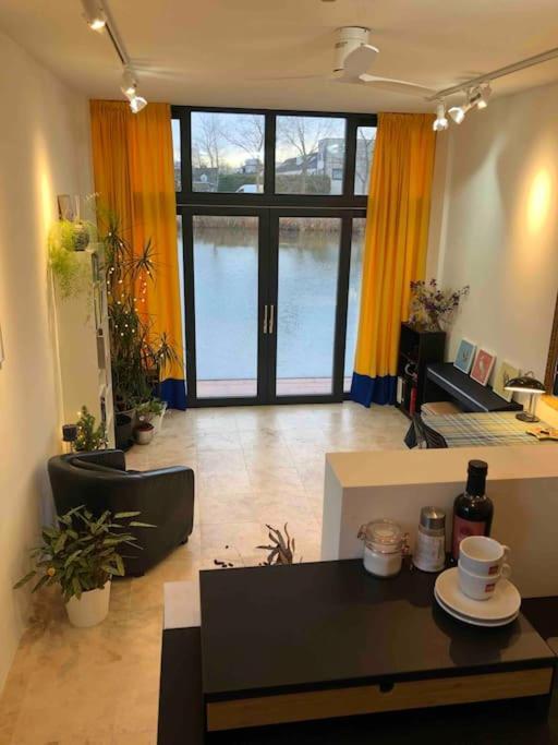 Prachtig Guesthouse Aan Het Water Almere Zewnętrze zdjęcie